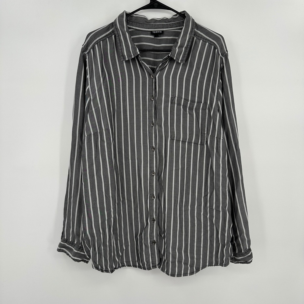 Torrid Womens Grey White Striped 100% Tencel Button Down Shirt Plus Size 3